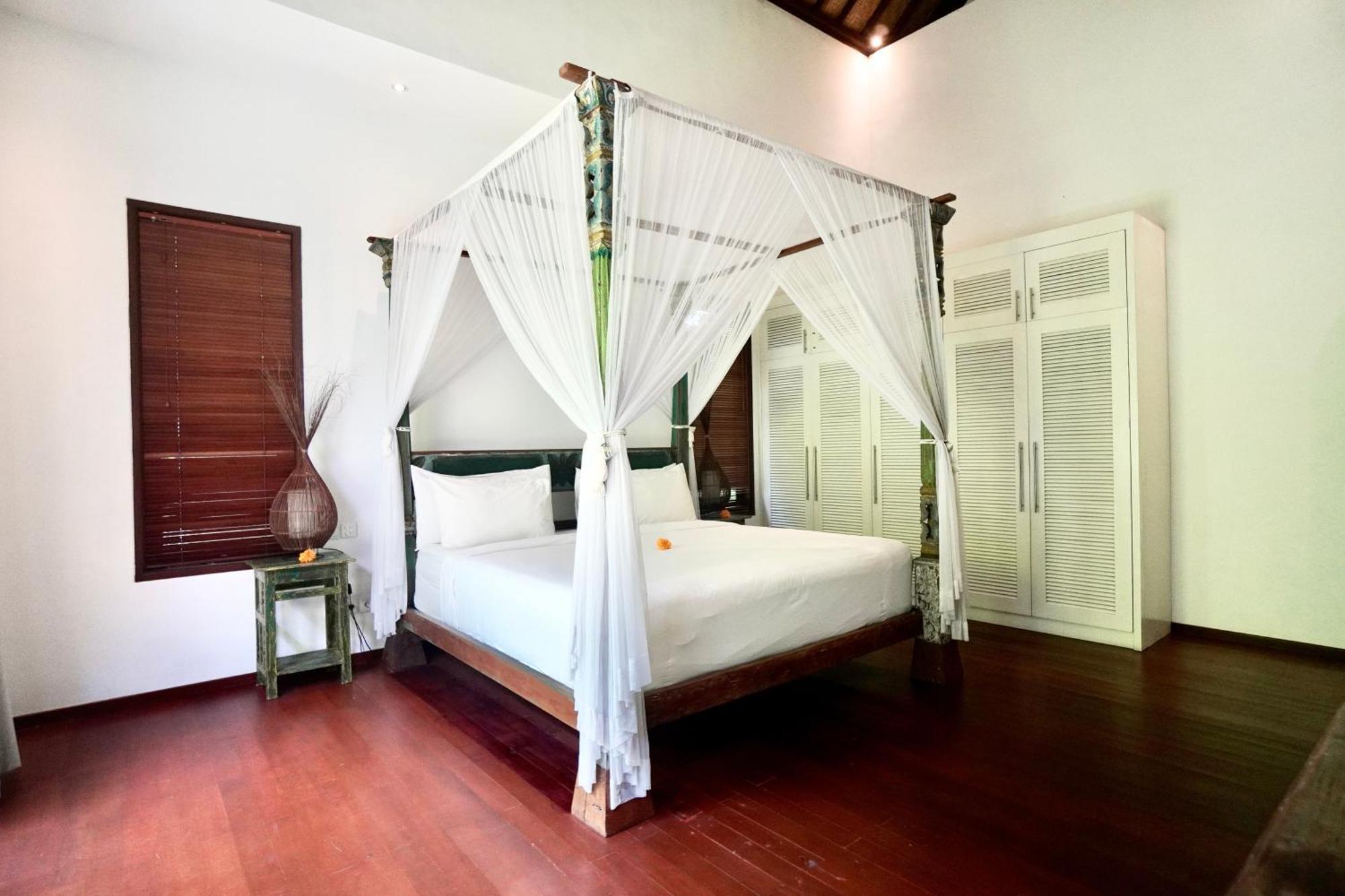 Villa Bali Blue Jimbaran  Exterior photo