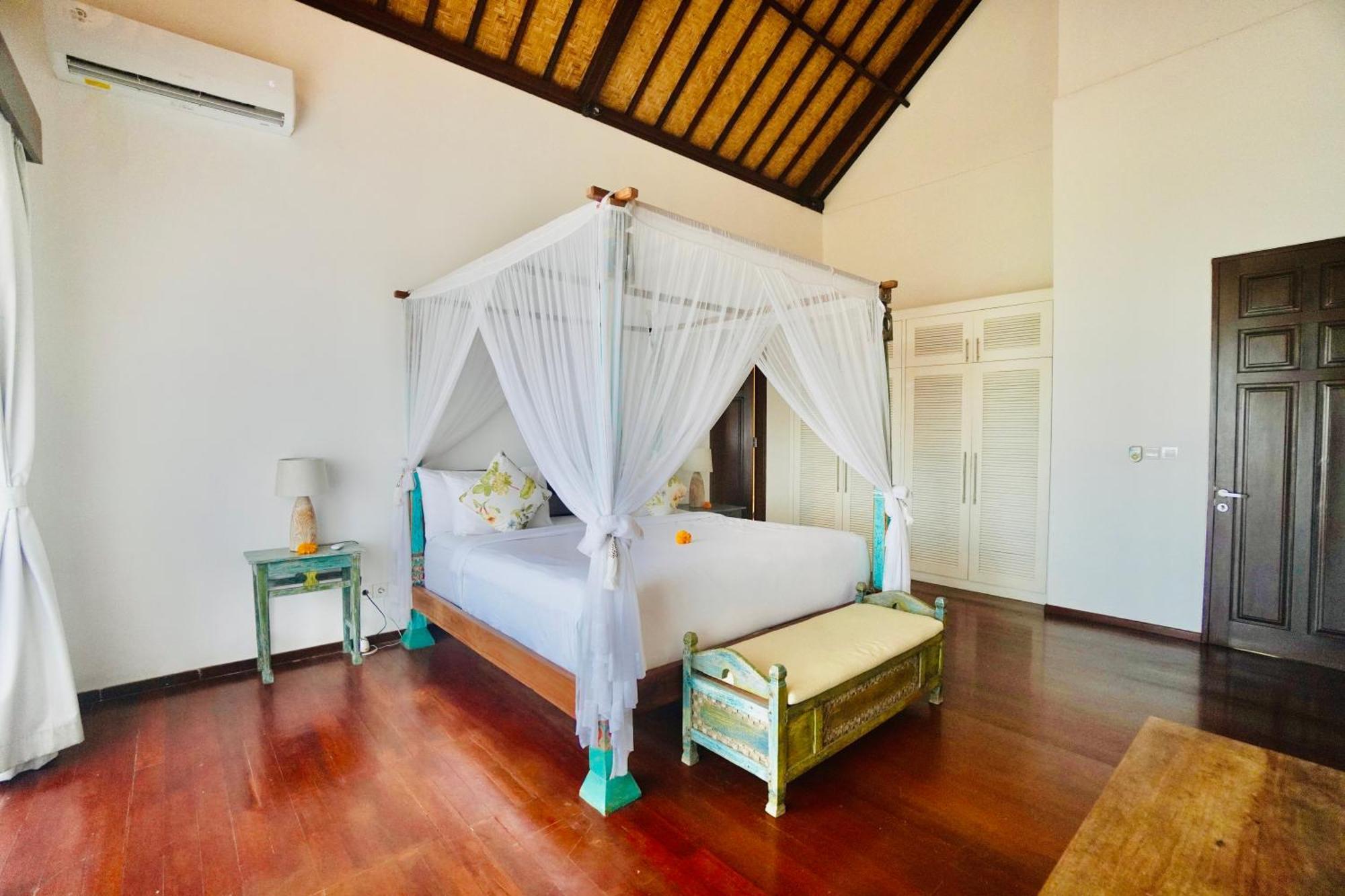 Villa Bali Blue Jimbaran  Exterior photo