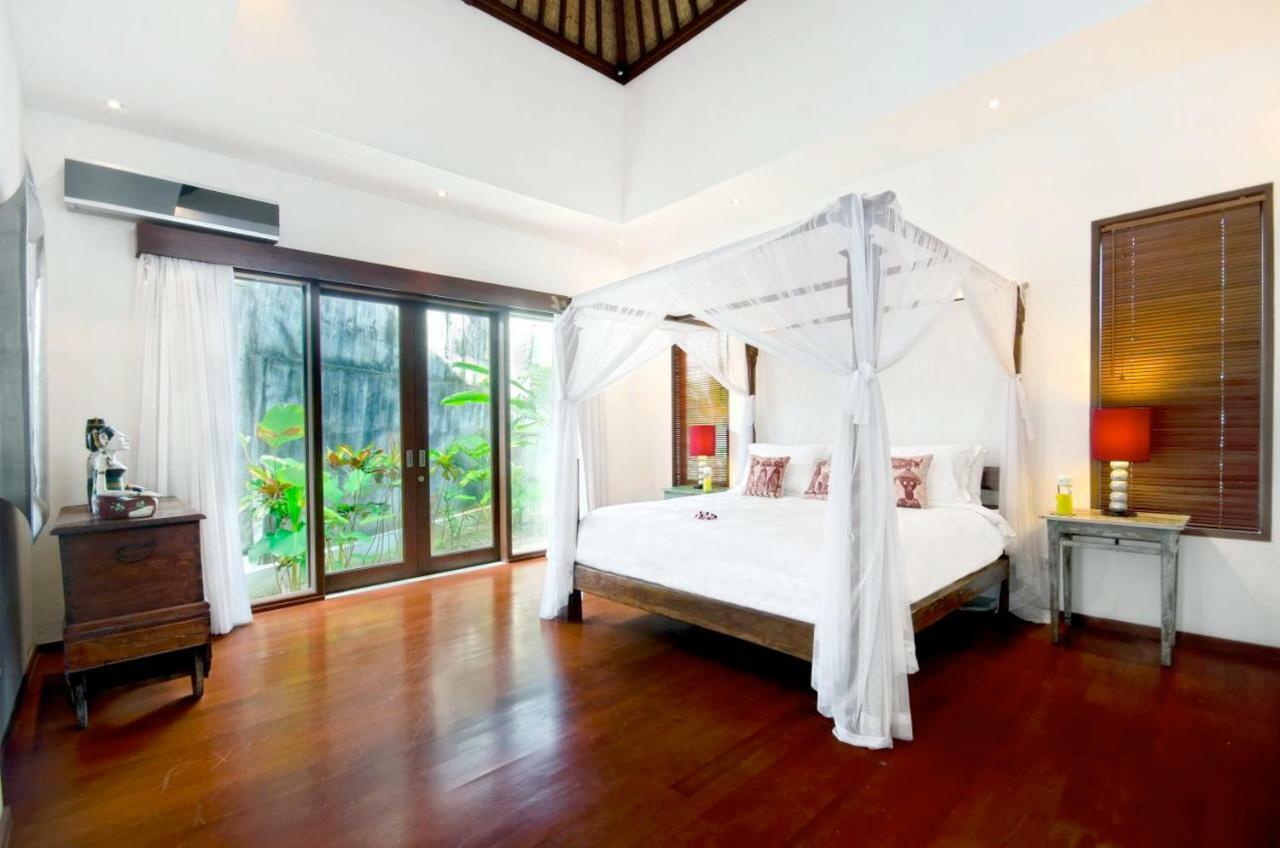 Villa Bali Blue Jimbaran  Exterior photo
